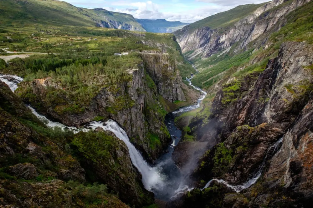 Vøringsfossen fell ned i Måbødalen